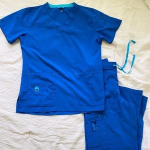 Carhartt Scrubs